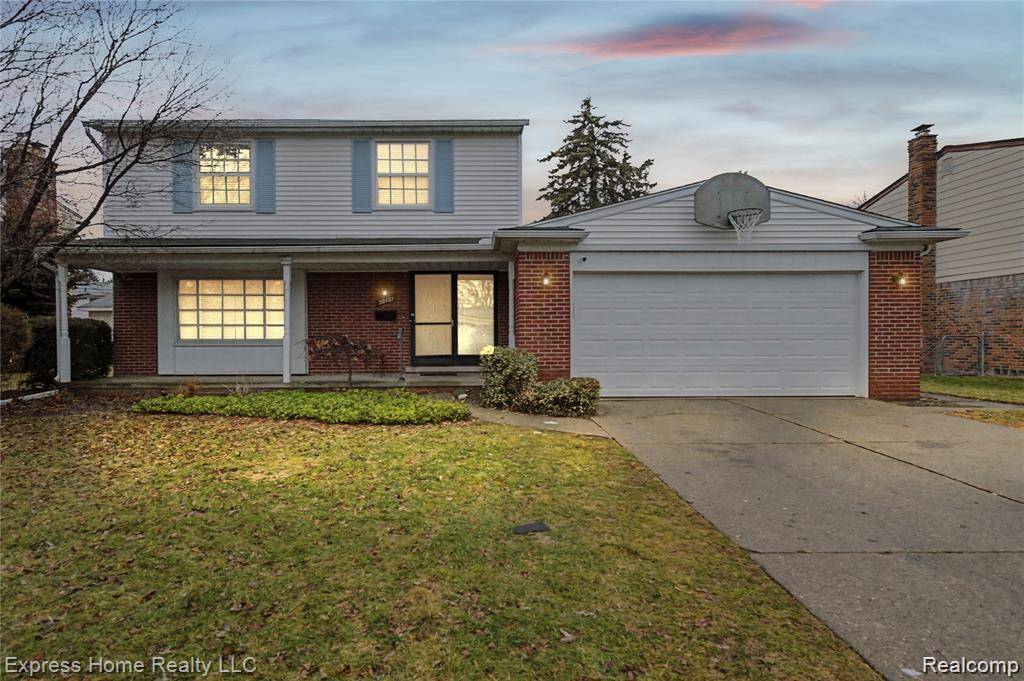 30121 Woodhouse DR, Warren, MI 48092