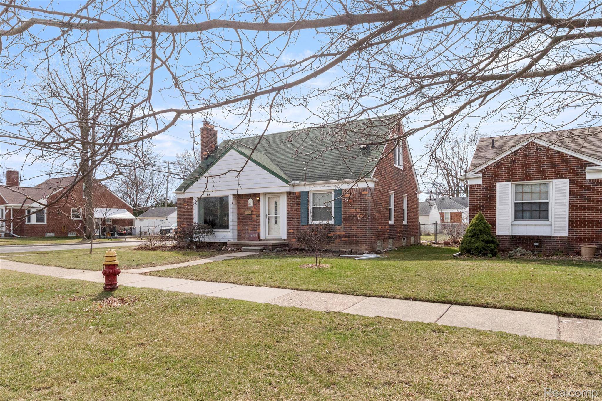15705 Champaign RD, Allen Park, MI 48101