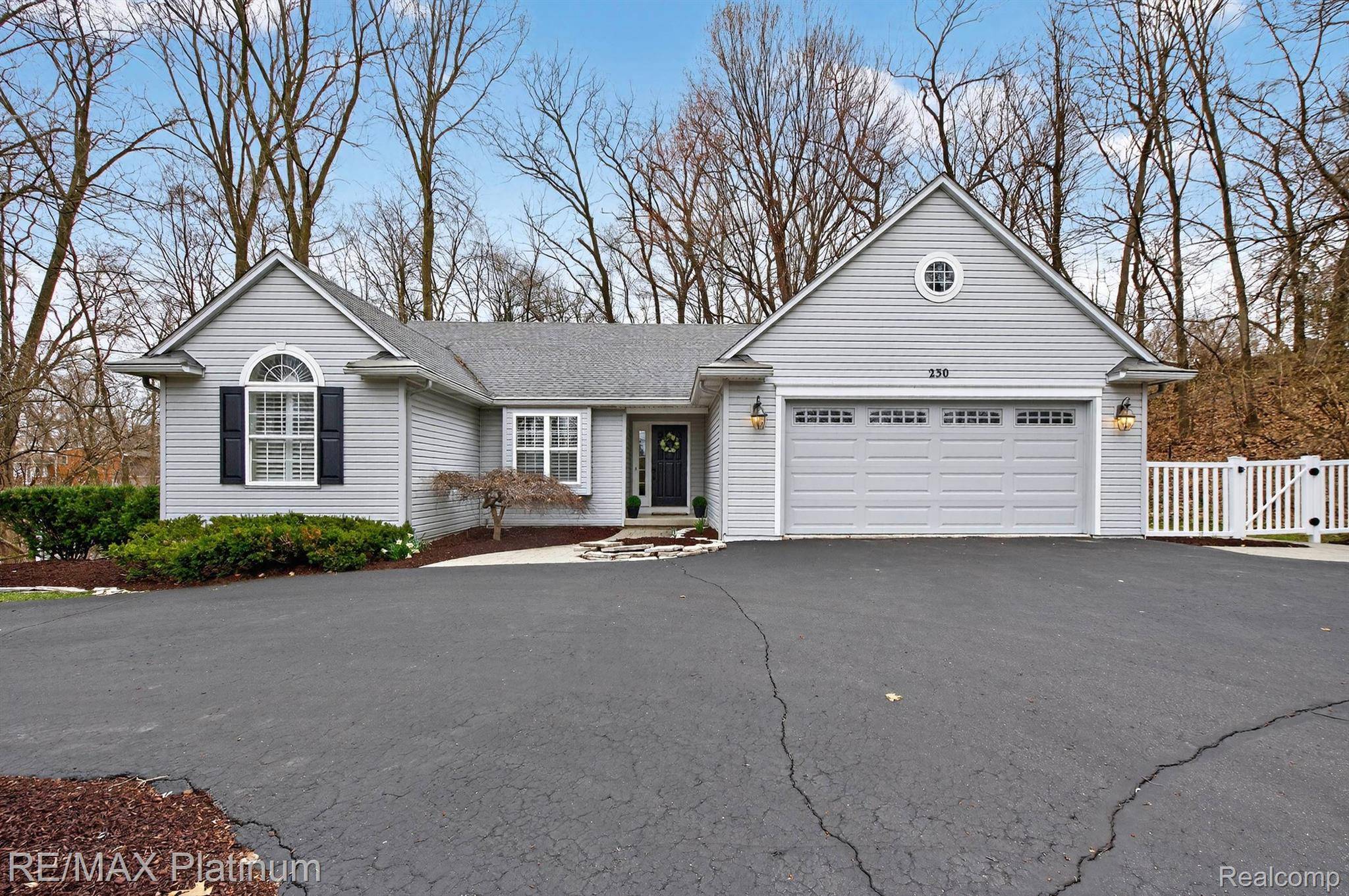 230 Leith ST, Brighton, MI 48116