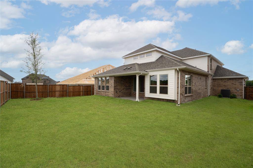 2709 Queenwood Street, Celina, TX 75009