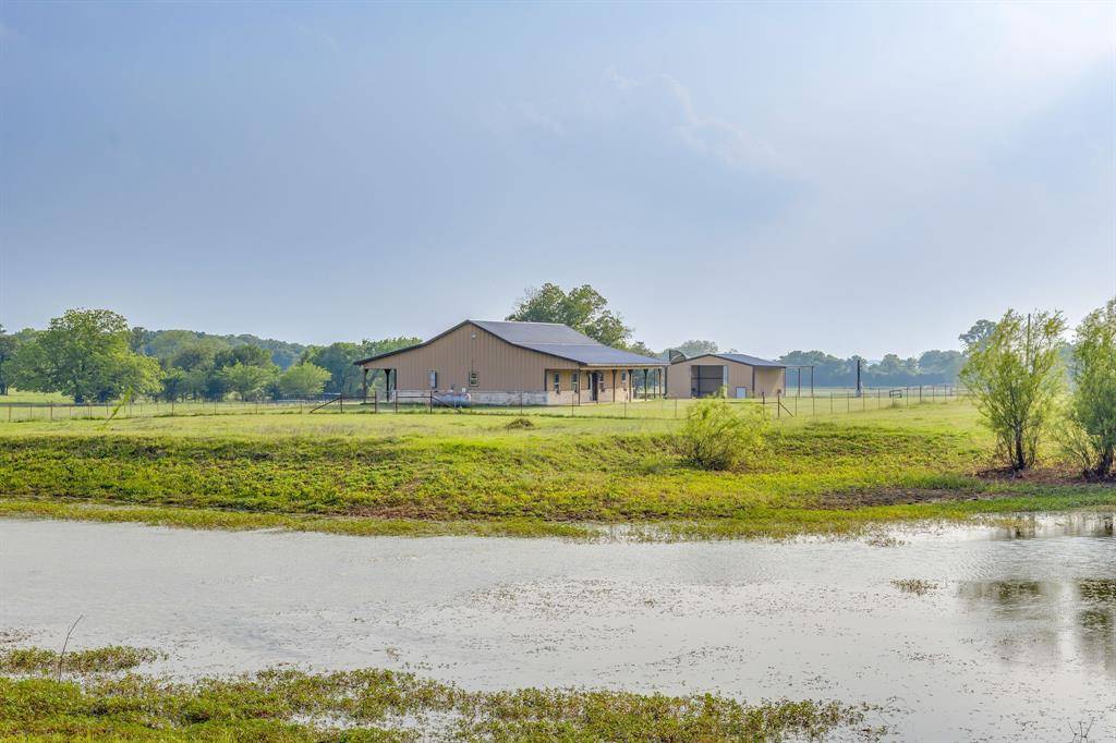 184 Hcr 1439, Covington, TX 76636