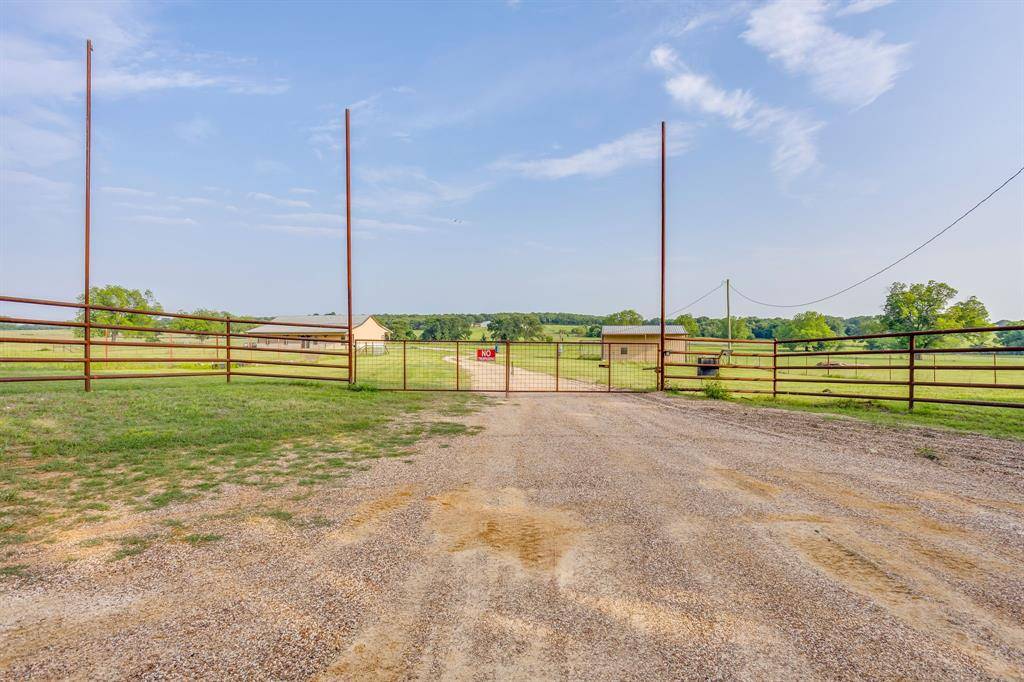 184 Hcr 1439, Covington, TX 76636
