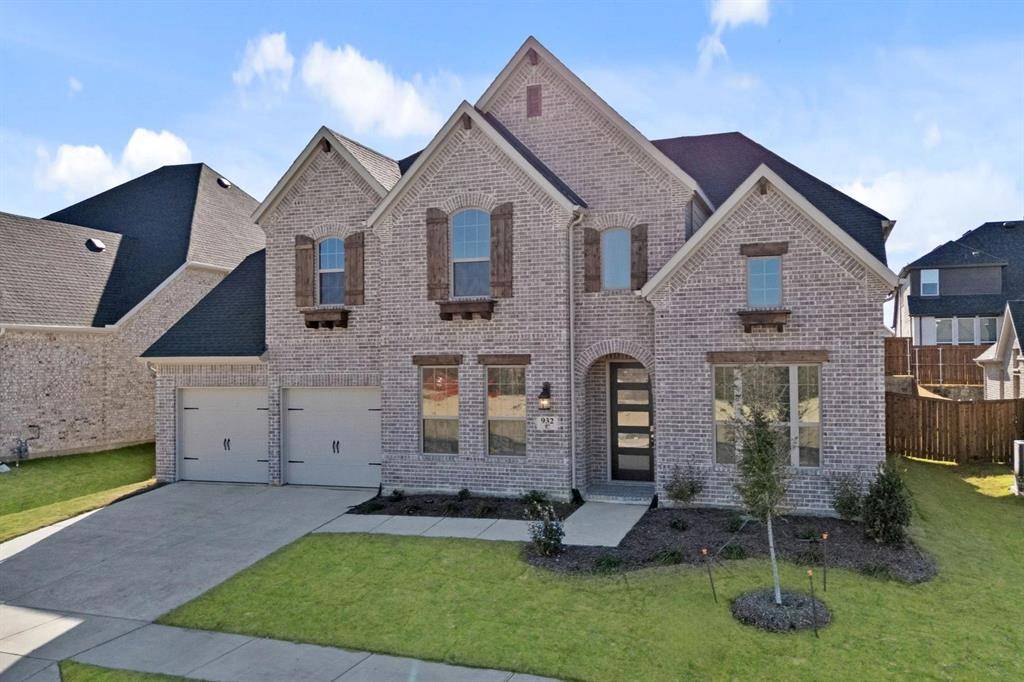 932 Pelotazo Avenue, Fort Worth, TX 76247