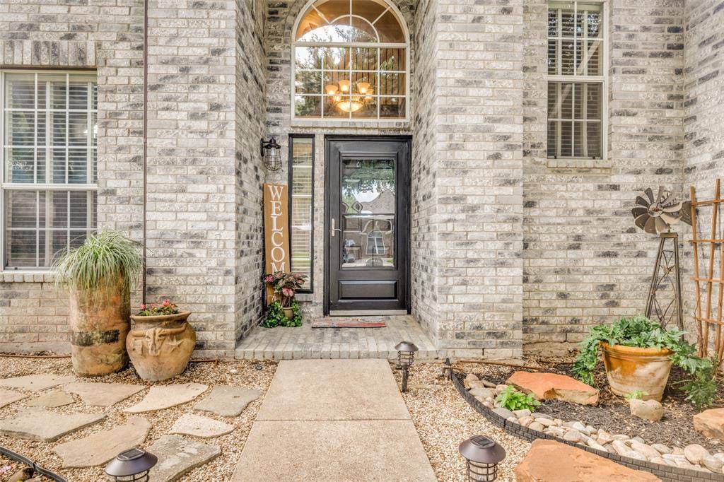 725 Crested Butte Trail, Flower Mound, TX 75028