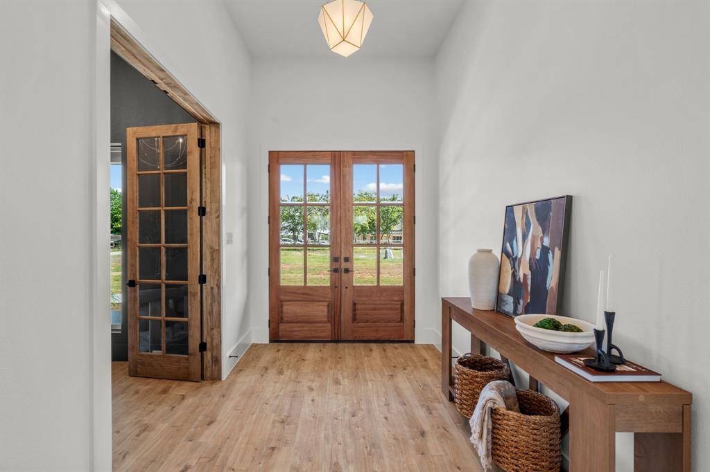12160 Riek Road, Krum, TX 76249