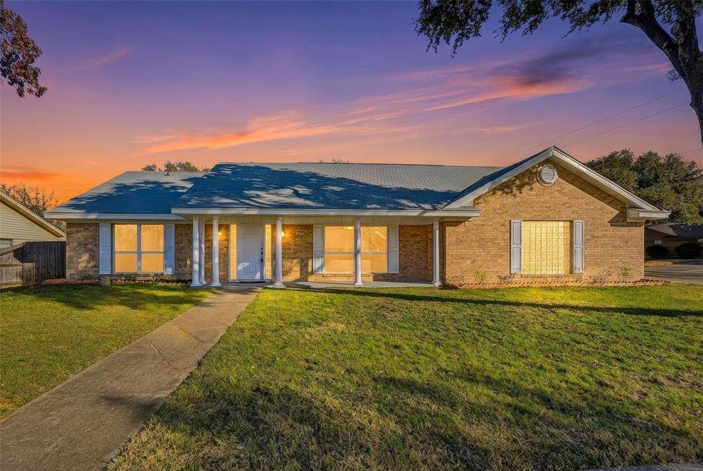3301 Peachtree Lane, Pantego, TX 76013