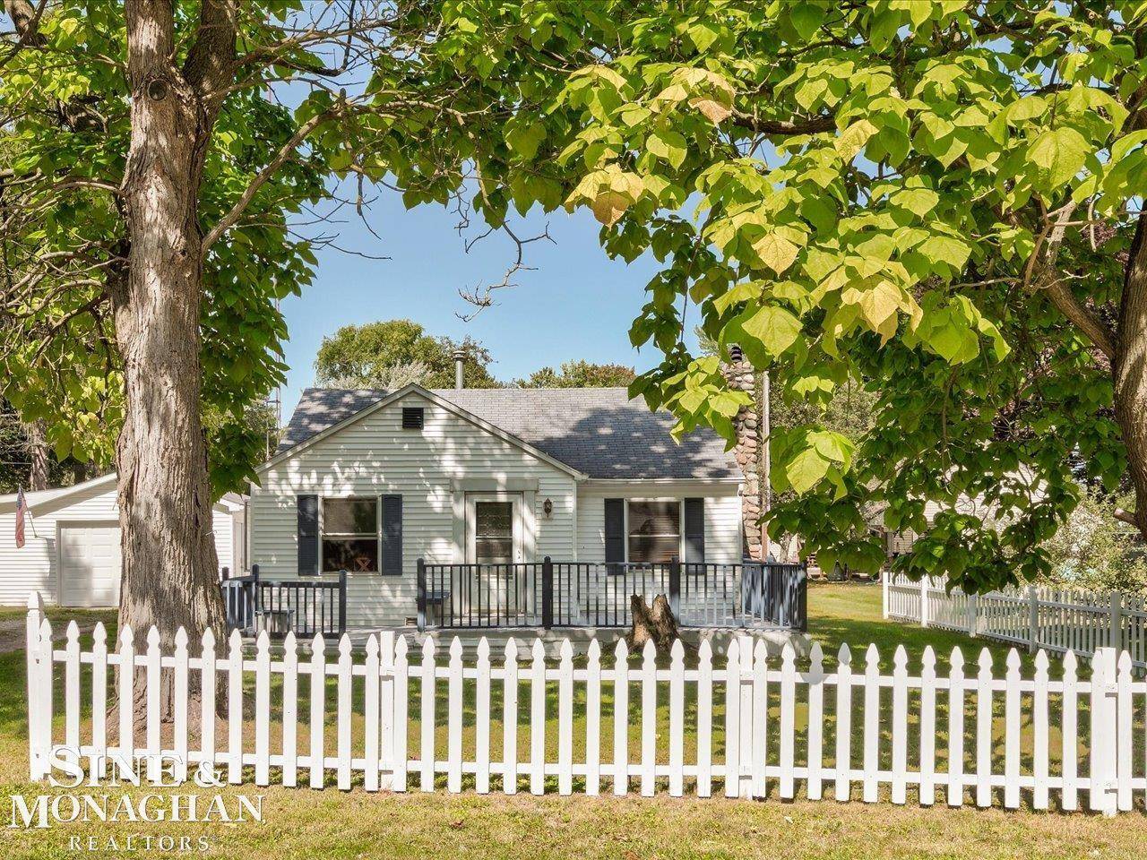 7205 Dogwood AVE, Lexington, MI 48450
