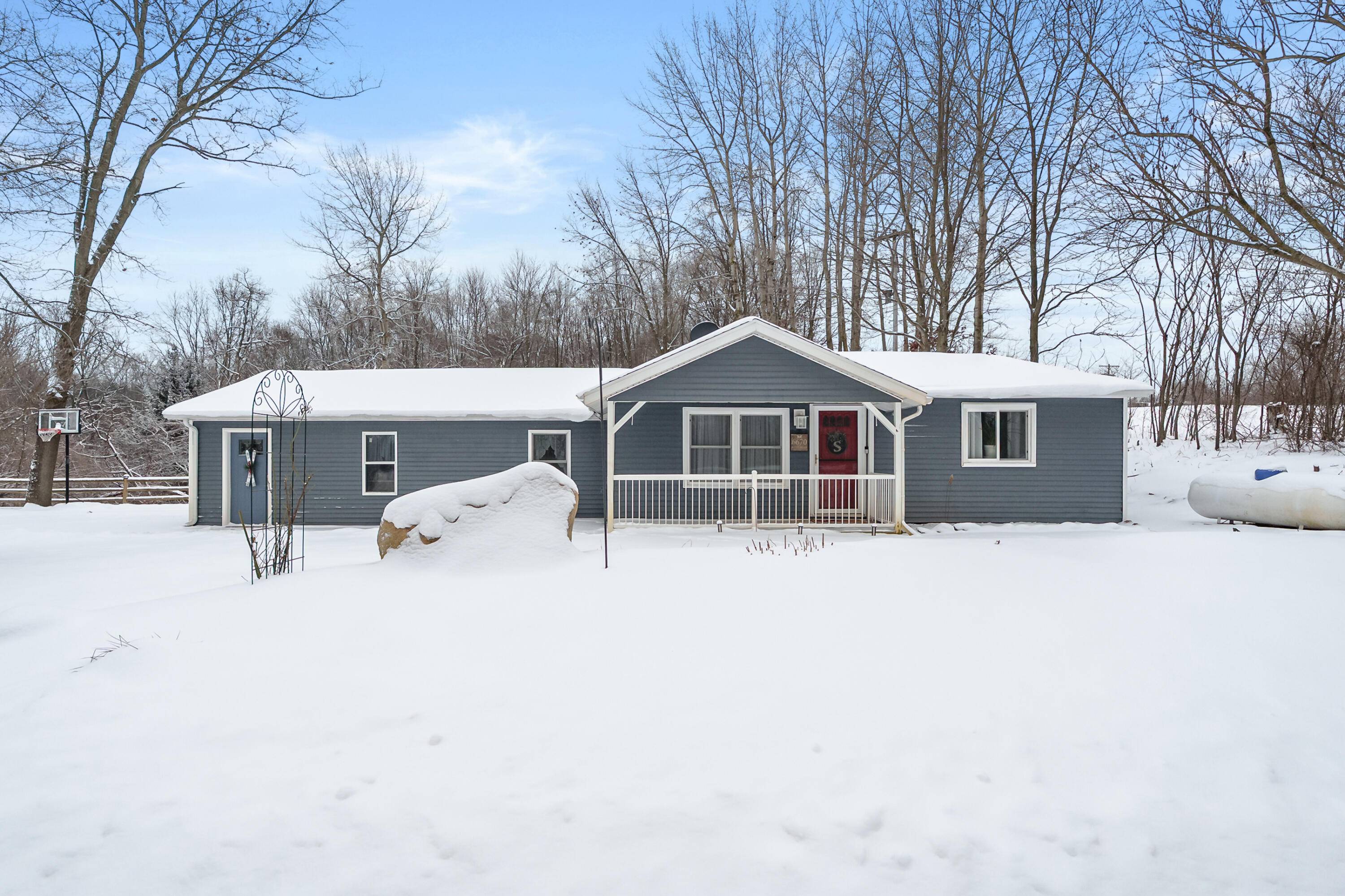 6670 Keyes RD, Assyria Twp, MI 49021