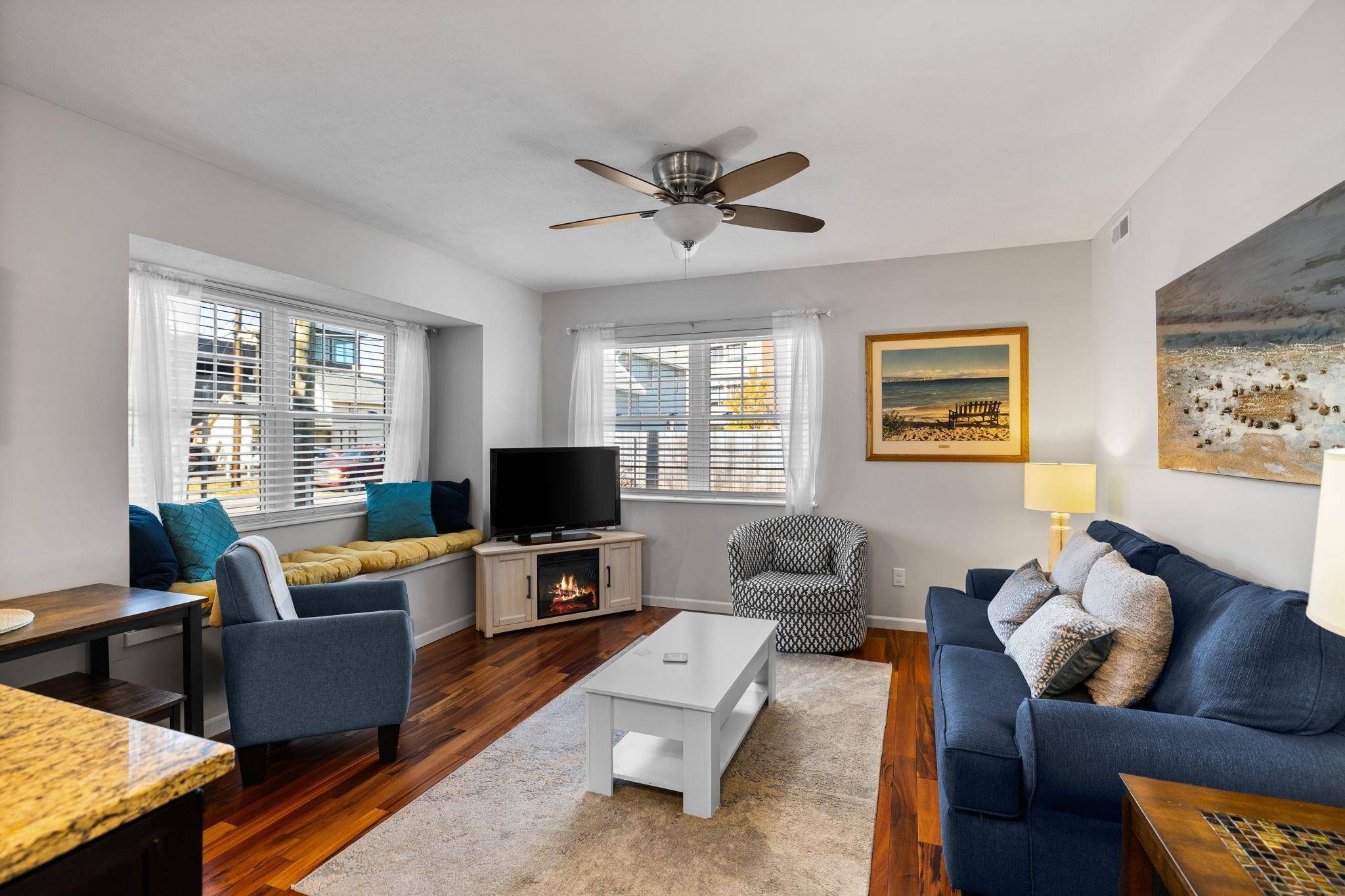 145 E Eighth ST, Traverse City, MI 49684