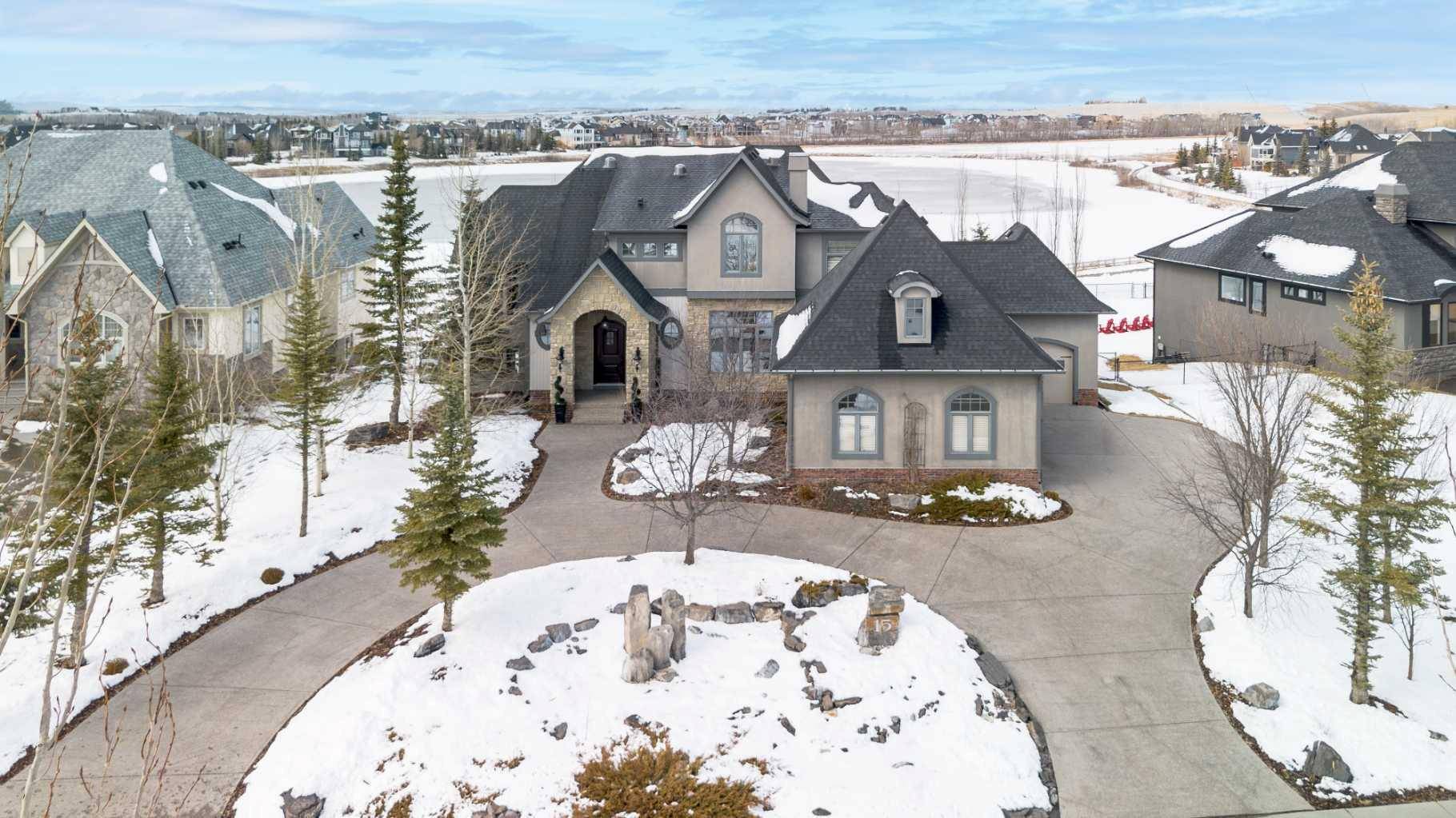 15 Montenaro Bay, Cochrane Lake, AB T4C 0A5