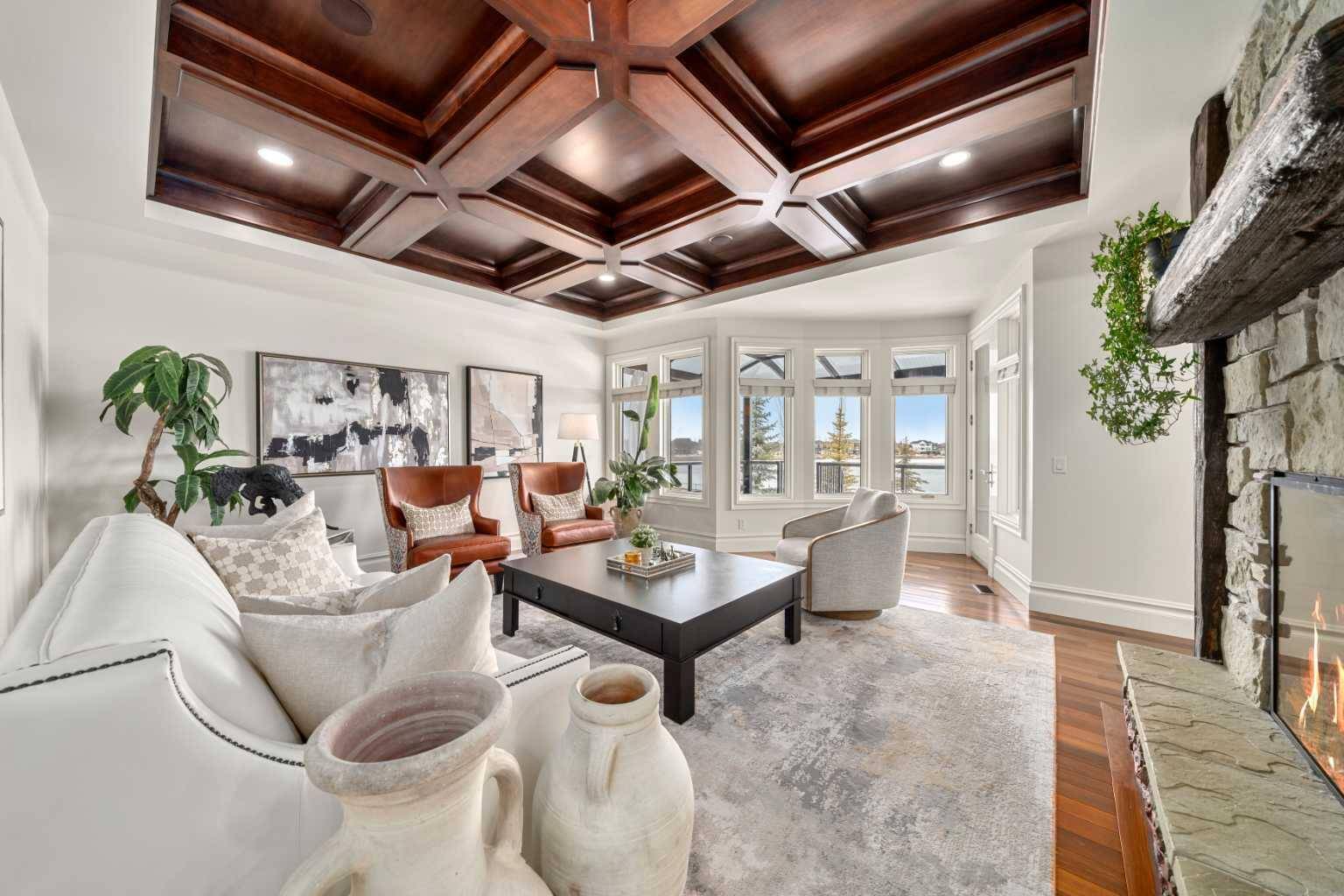 15 Montenaro Bay, Cochrane Lake, AB T4C 0A5