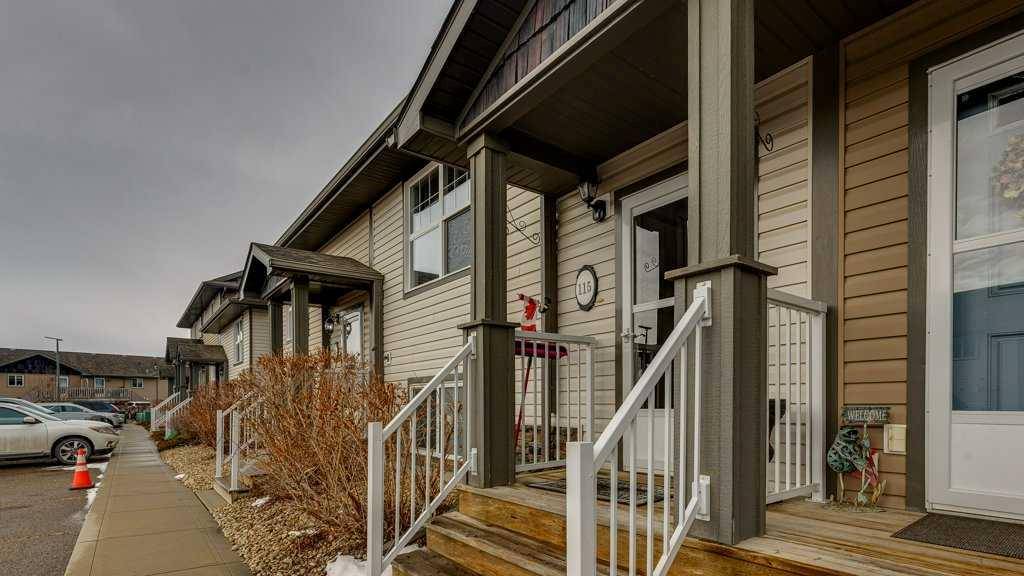 115 Redwood BLVD, Springbrook, AB T4S 0J5