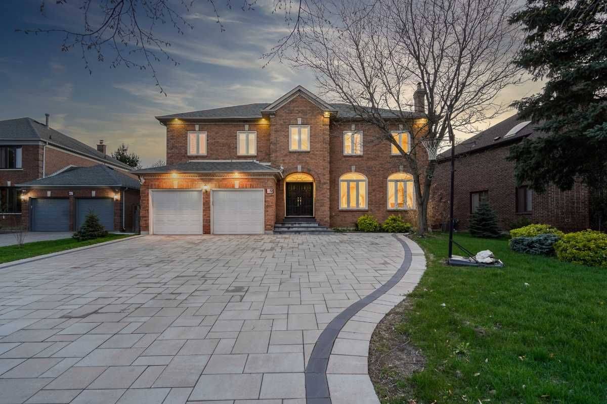 69 Ava CRES, Richmond Hill, ON L4B 2X5