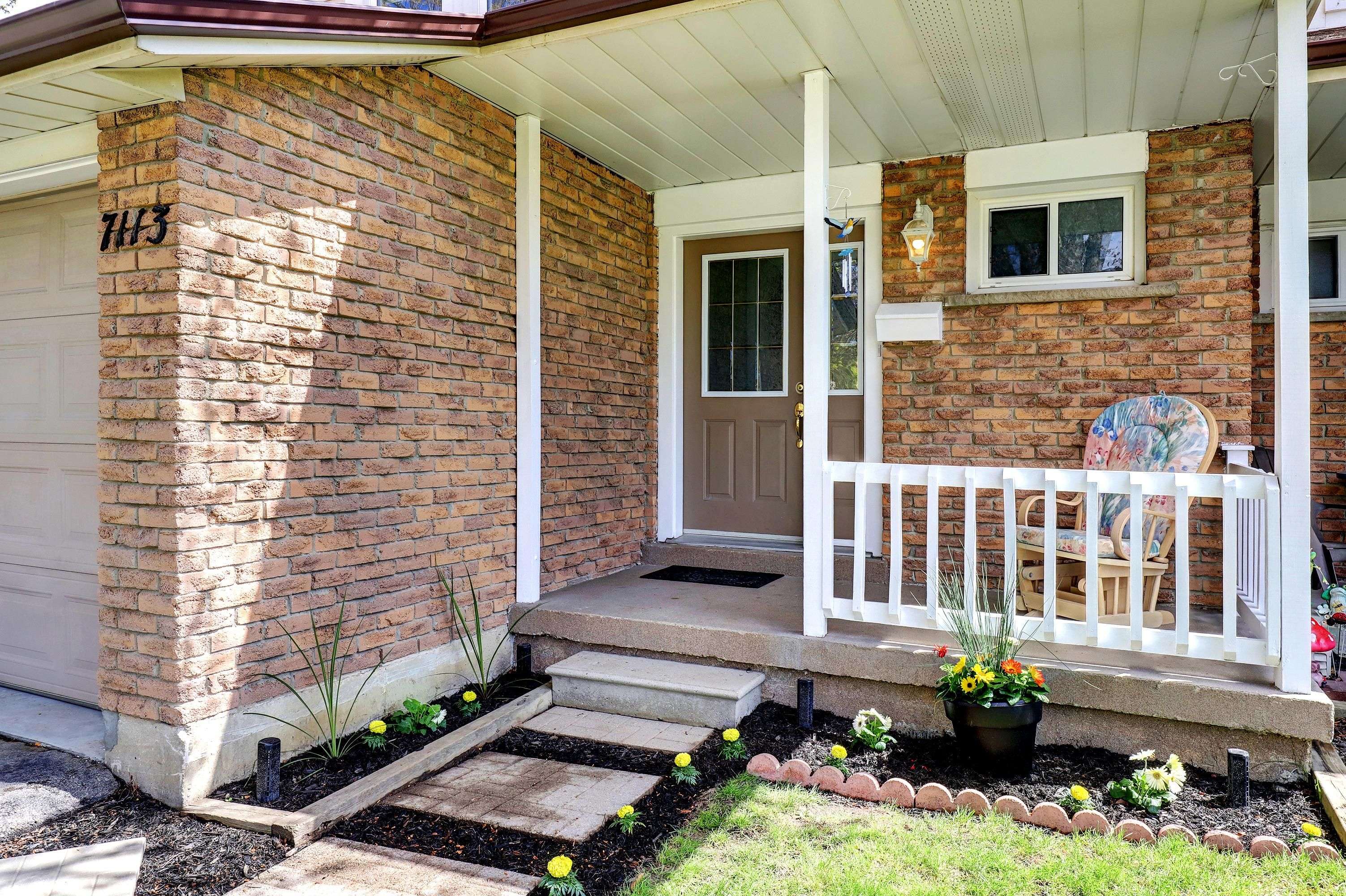 7113 Tamar RD, Mississauga, ON L5N 1Y7