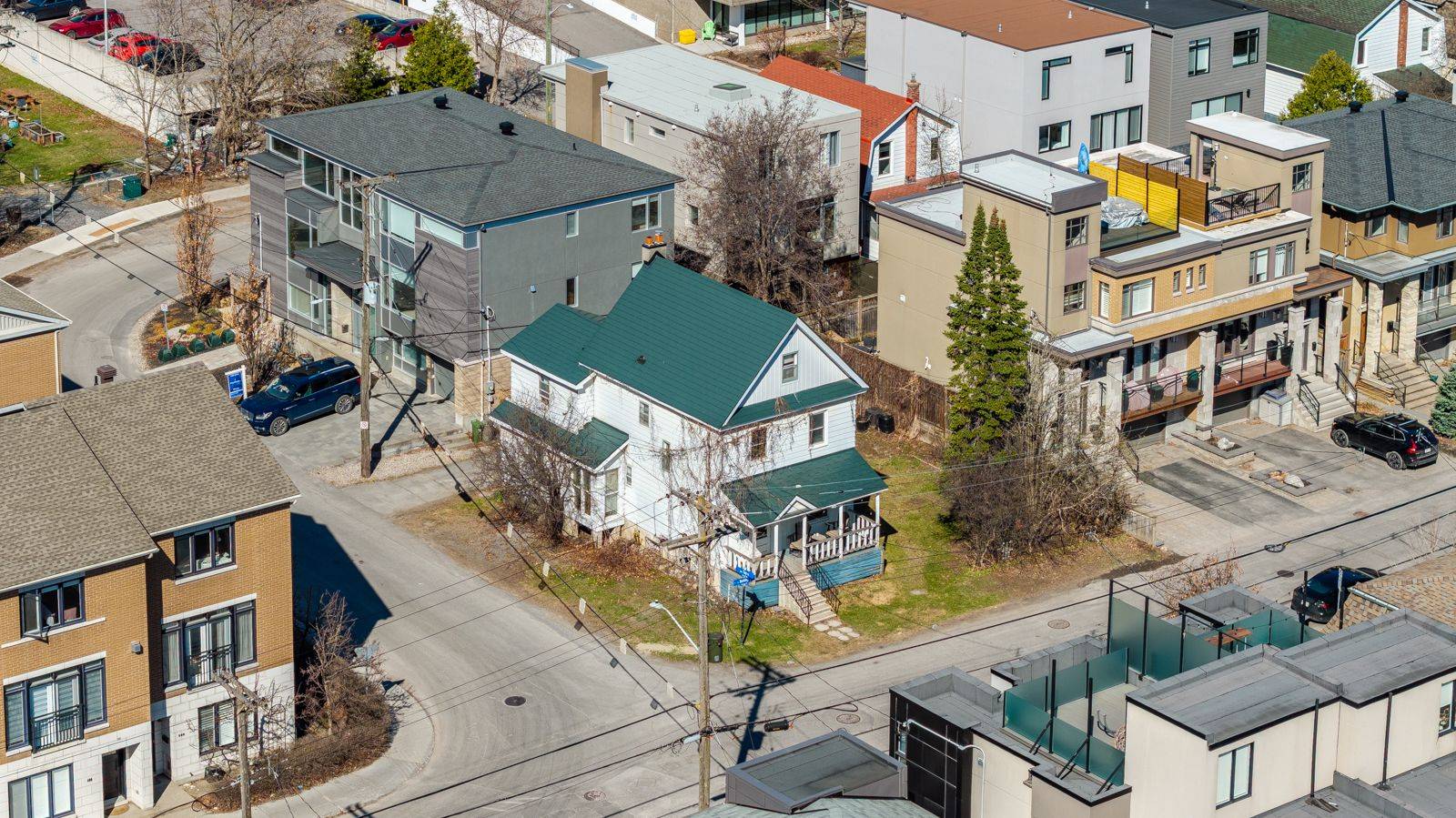 388 Berkley AVE, Carlingwood - Westboro And Area, ON K2A 2G7