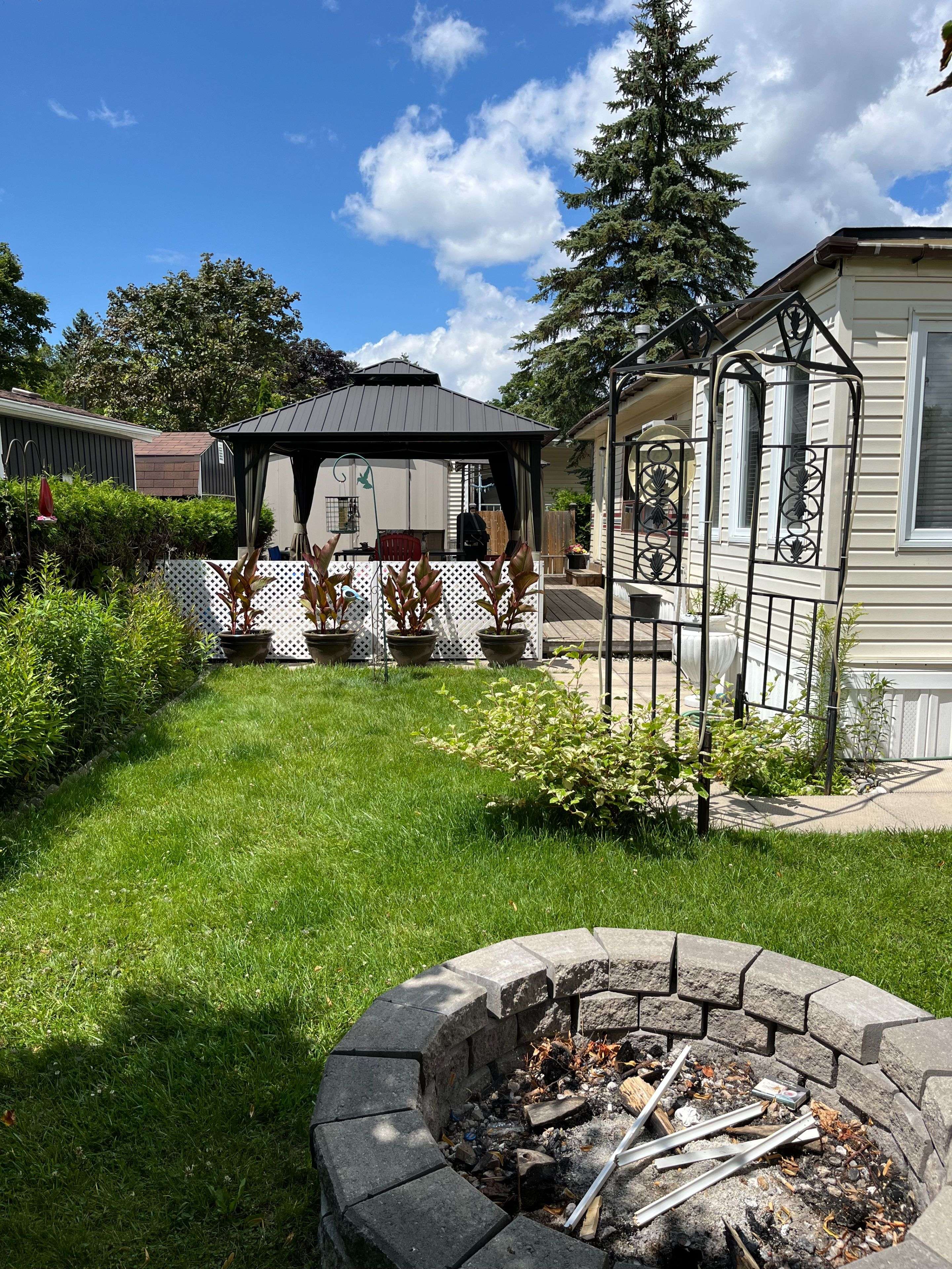 2073 Friendly BLVD, Centre Wellington, ON N1M 2W5