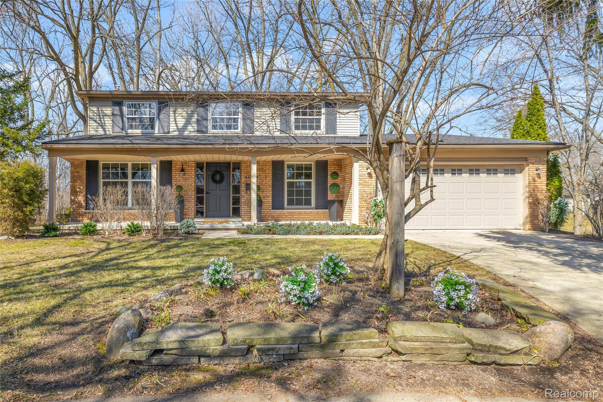 35034 Munger ST, Livonia, MI 48154