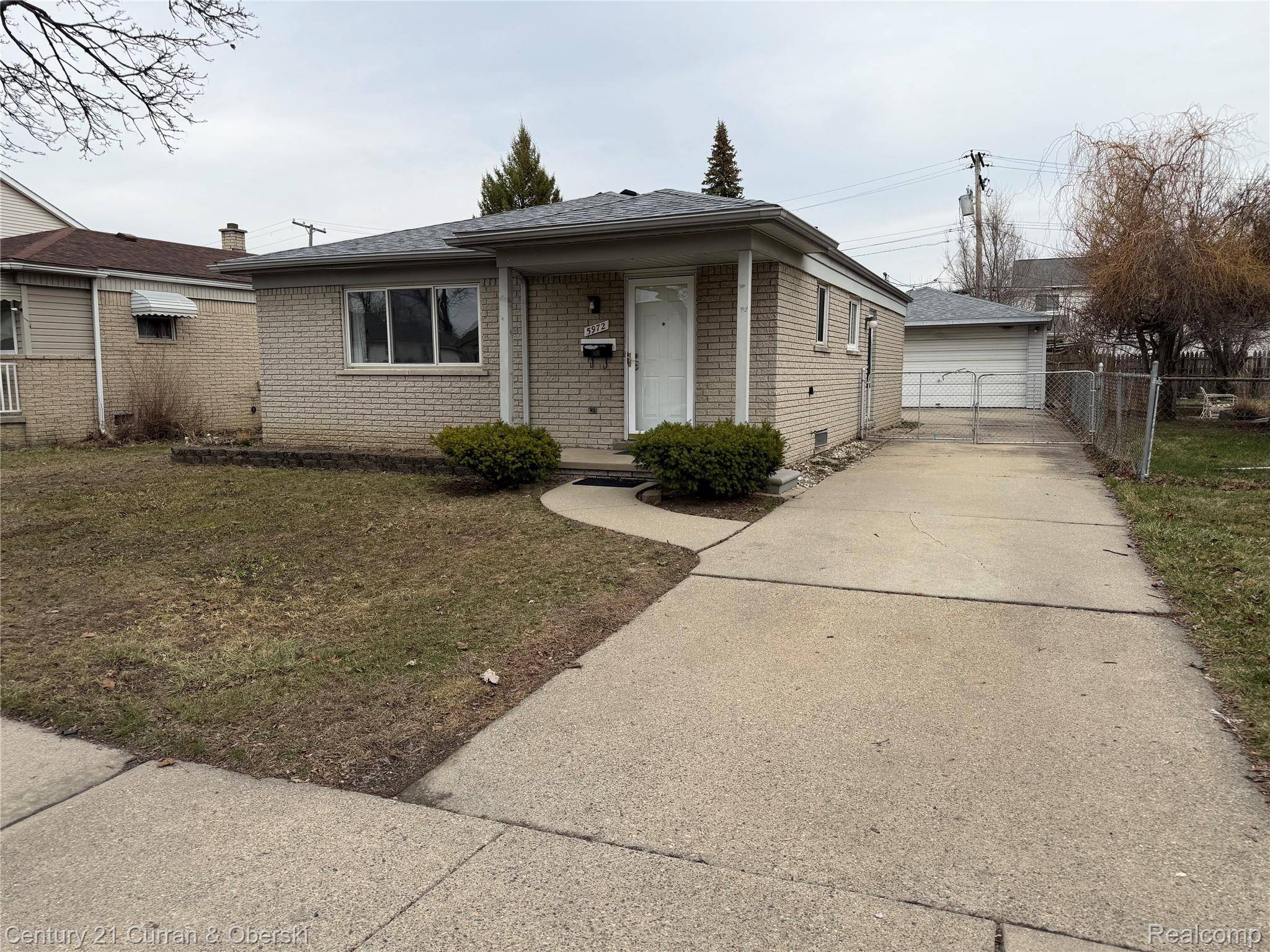 5972 N Gulley RD, Dearborn Heights, MI 48127
