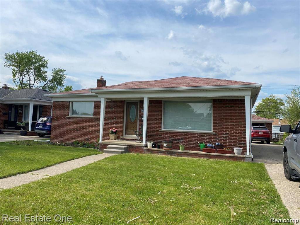 27014 Ford RD, Dearborn Heights, MI 48127