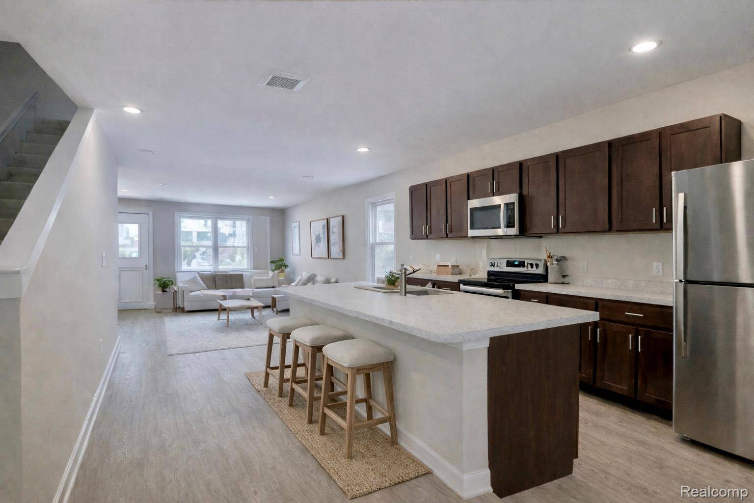221 N Grove ST #6, Ypsilanti, MI 48198