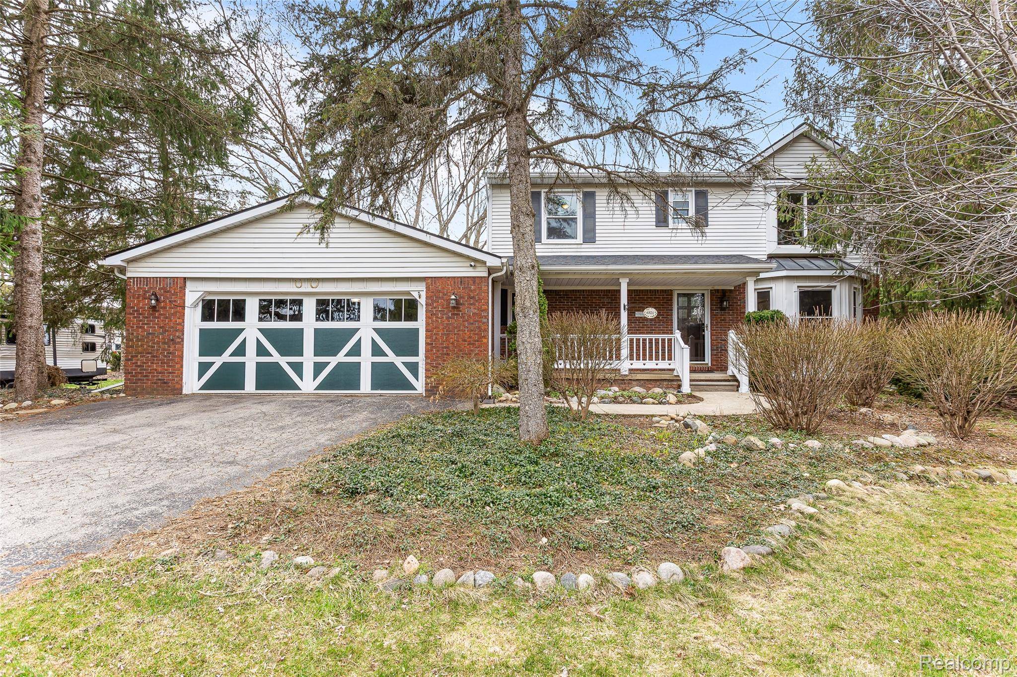 6374 Rickett RD, Green Oak Township, MI 48116