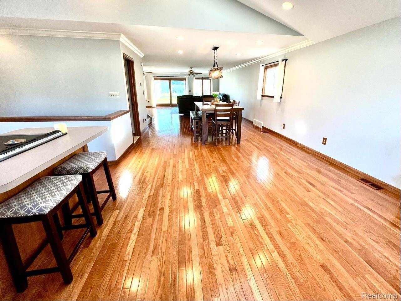 22935 Allor ST, St. Clair Shores, MI 48082