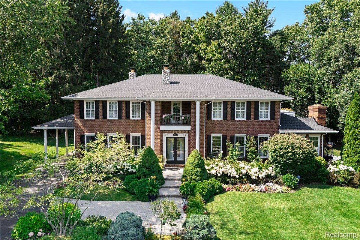 5392 Hidden Pines DR, Genoa Township, MI 48116