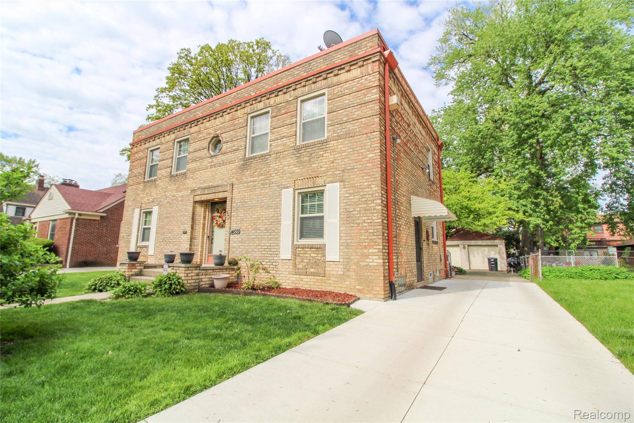 14635 Warwick ST, Detroit, MI 48223