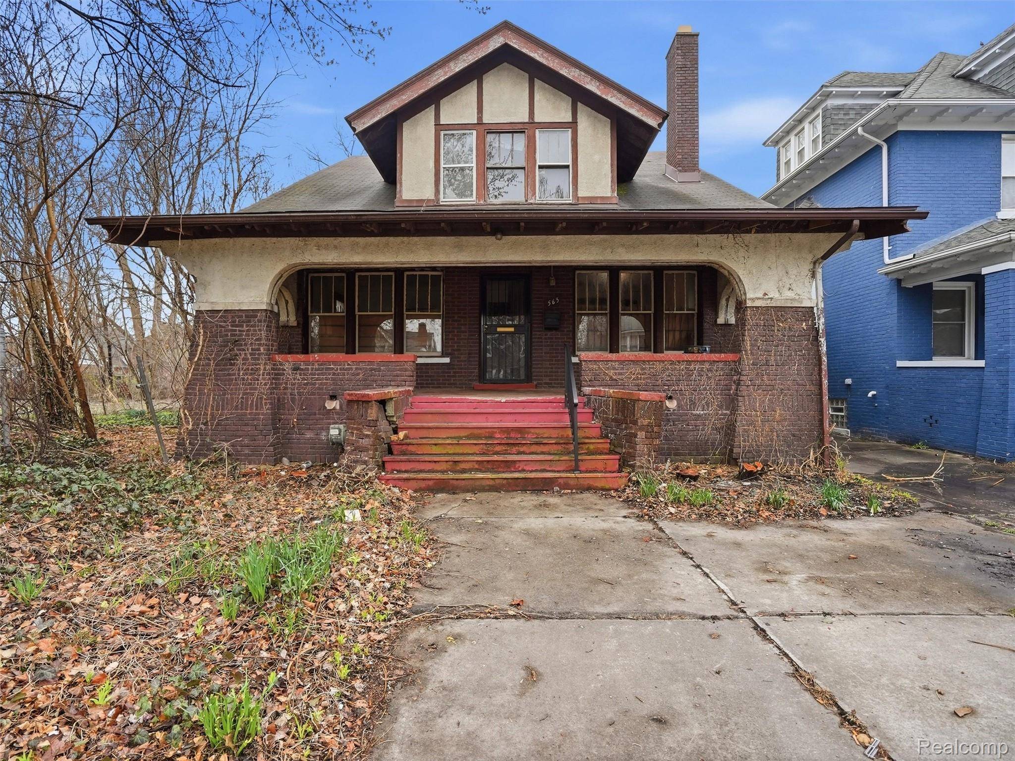 563 Chalmers ST, Detroit, MI 48215