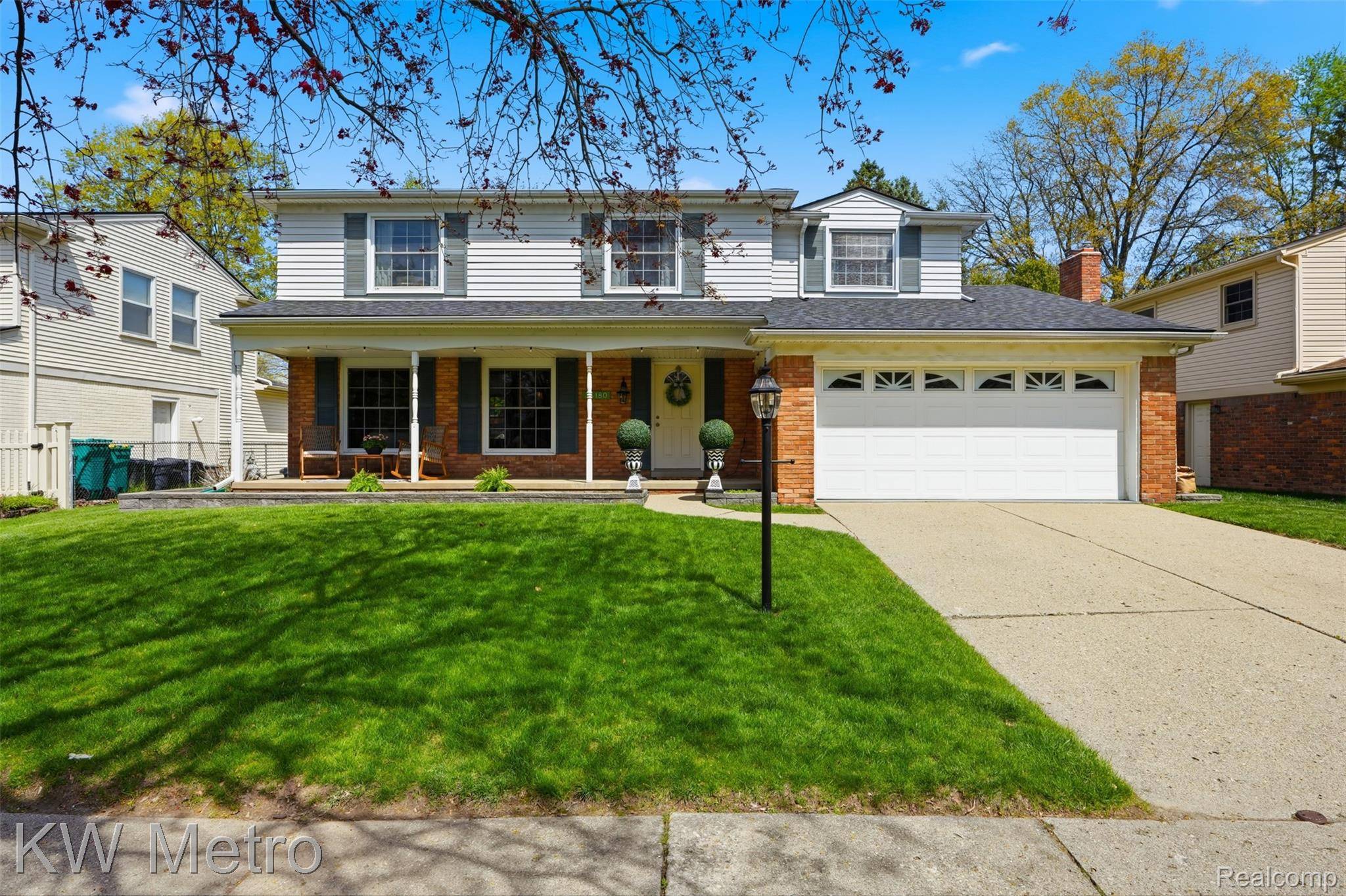 34180 Schulte DR, Farmington, MI 48335