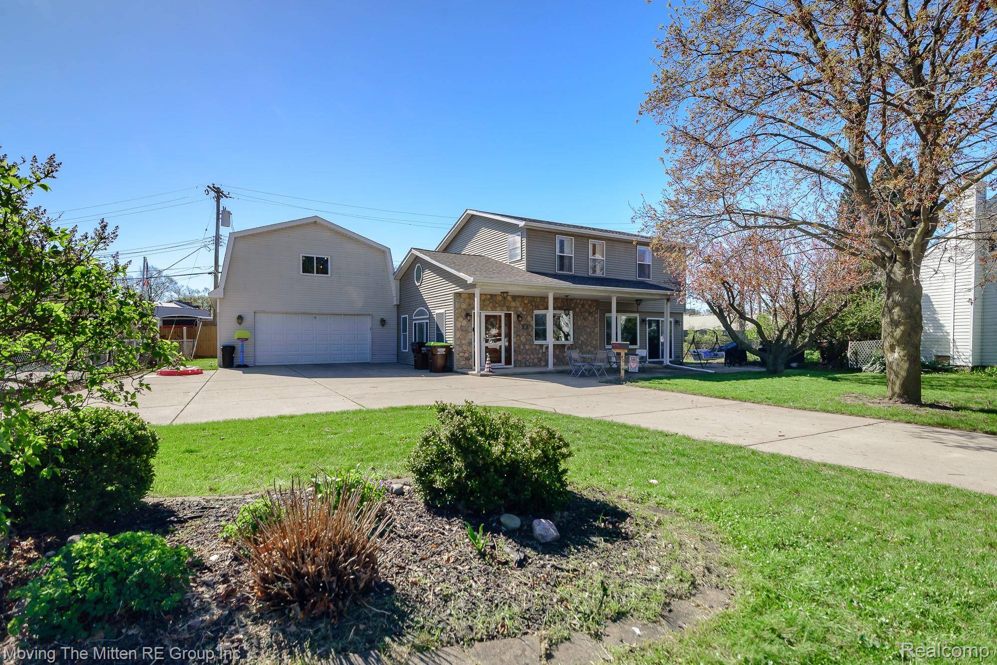 40 Potter DR, Belleville, MI 48111