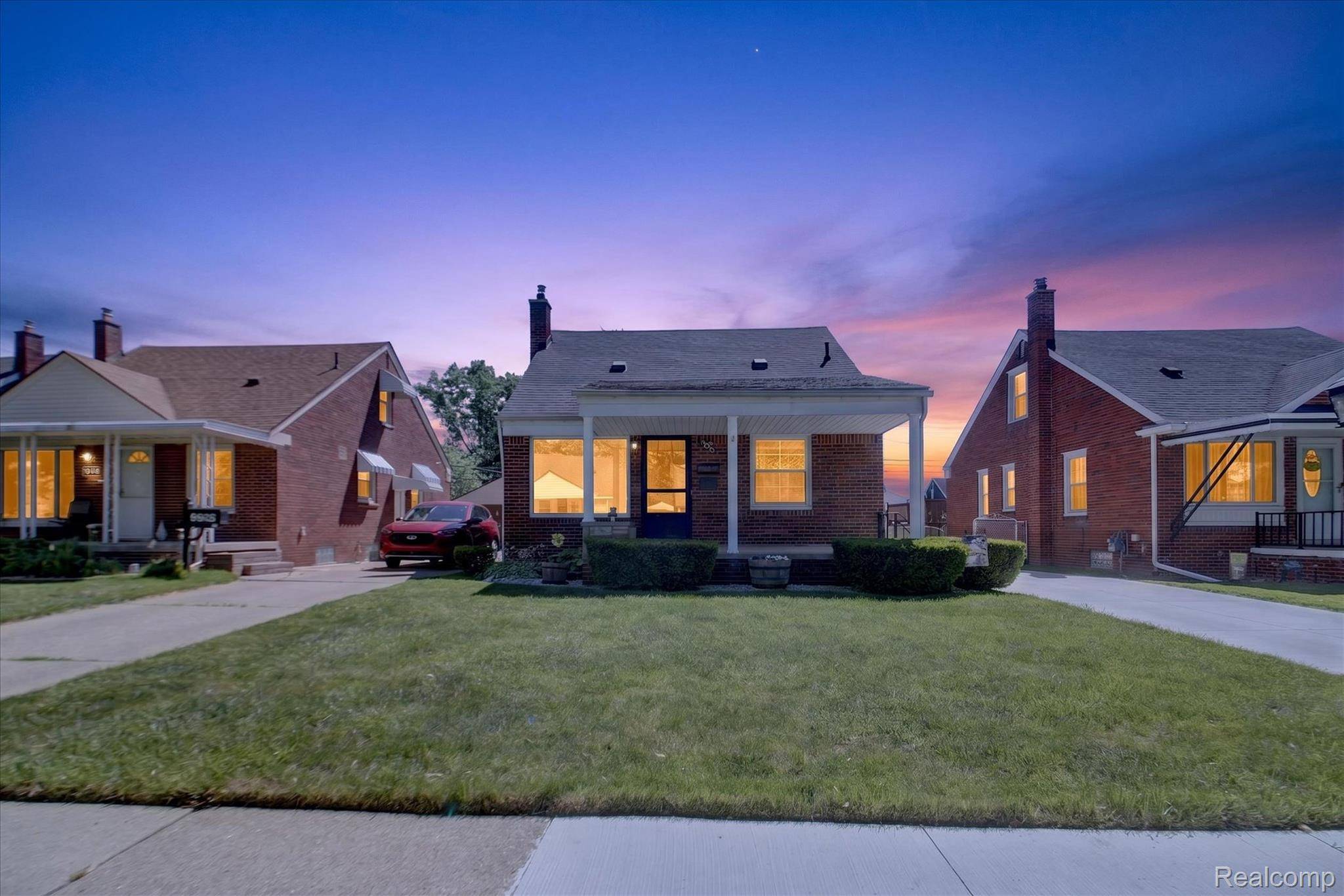9825 Becker AVE, Allen Park, MI 48101