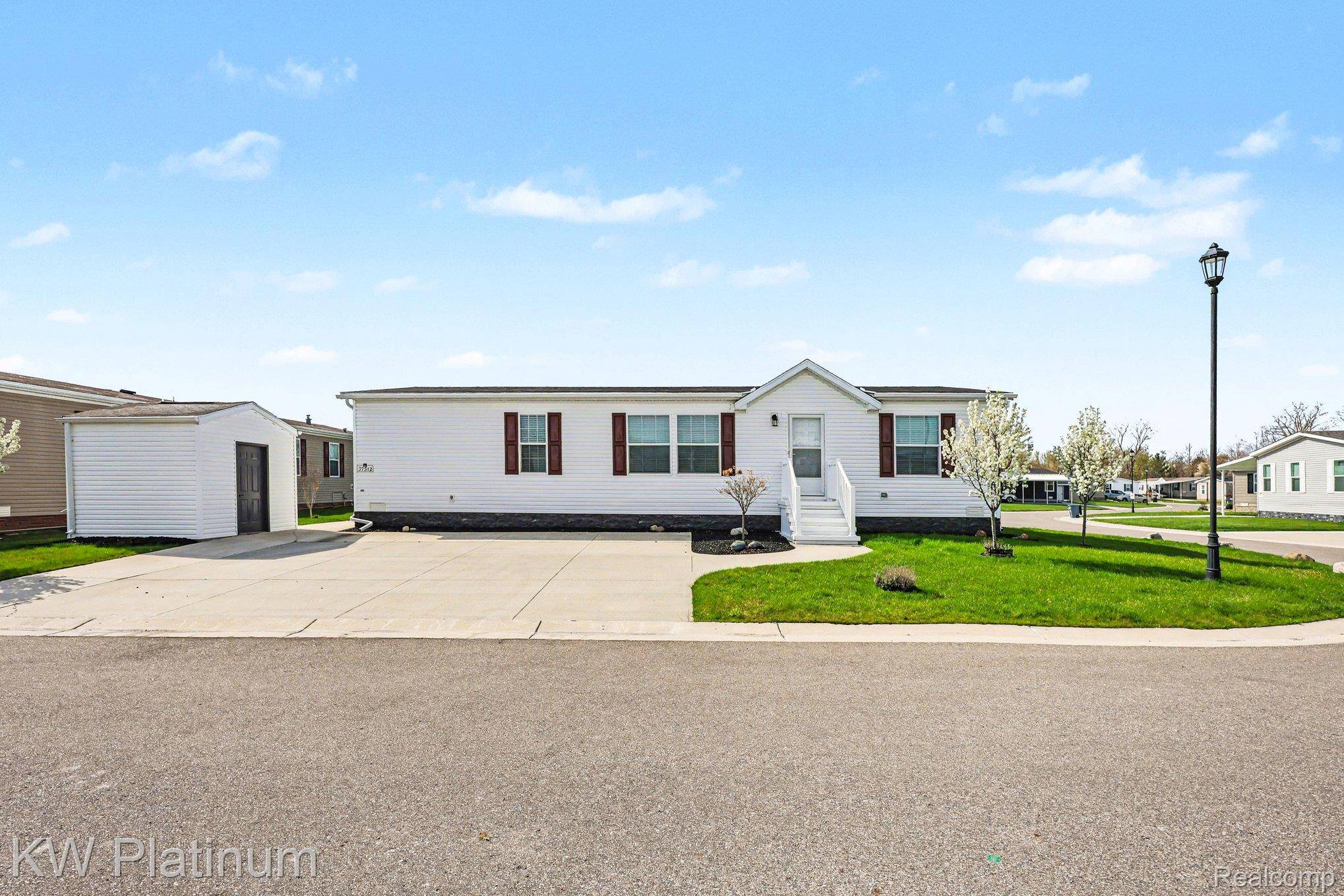 57512 Mill Point RD, Lenox Township, MI 48048