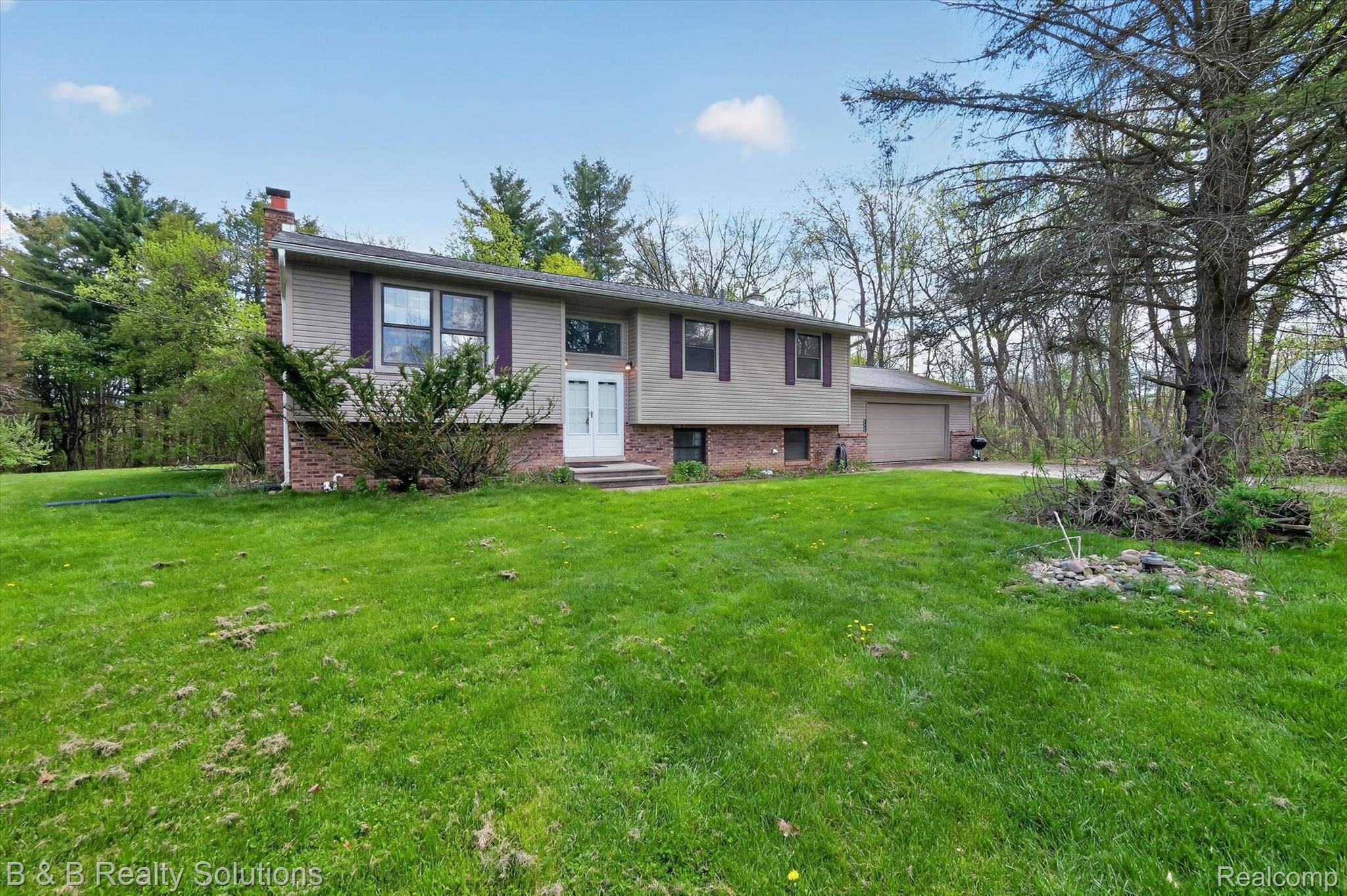 2467 N Lake George RD, Attica Township, MI 48455