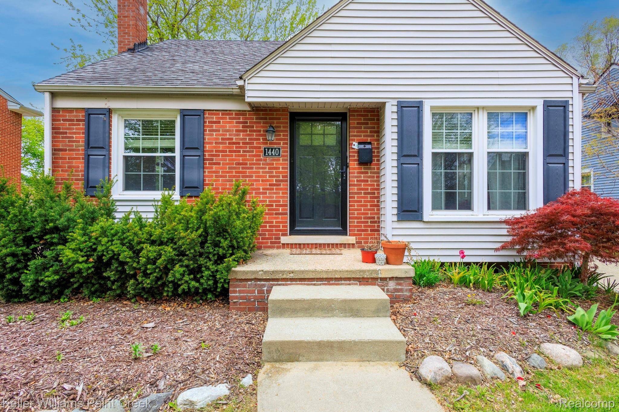 1440 Catalpa DR, Berkley, MI 48072