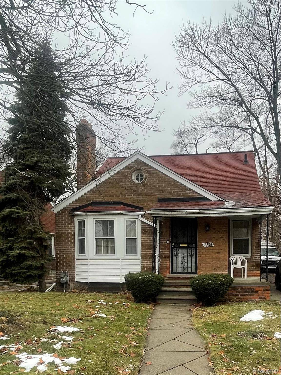 17587 Strathmoor ST, Detroit, MI 48235