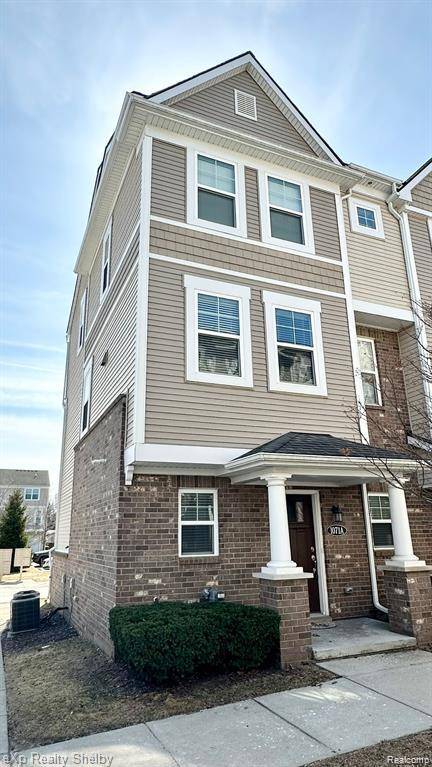 1071 N Sherman DR #A, Royal Oak, MI 48067