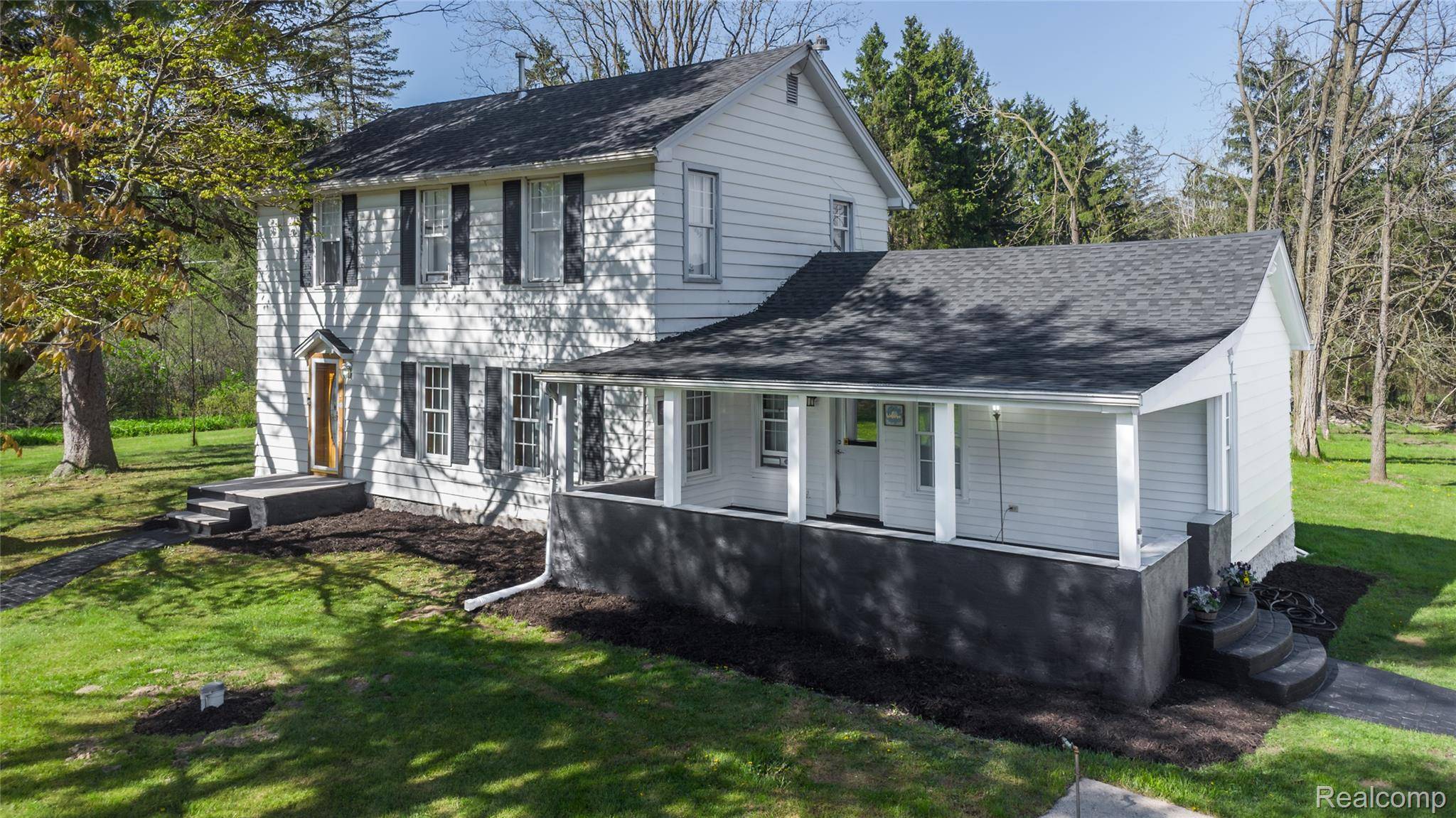 12164 Miller RD, Clayton Charter Township, MI 48449