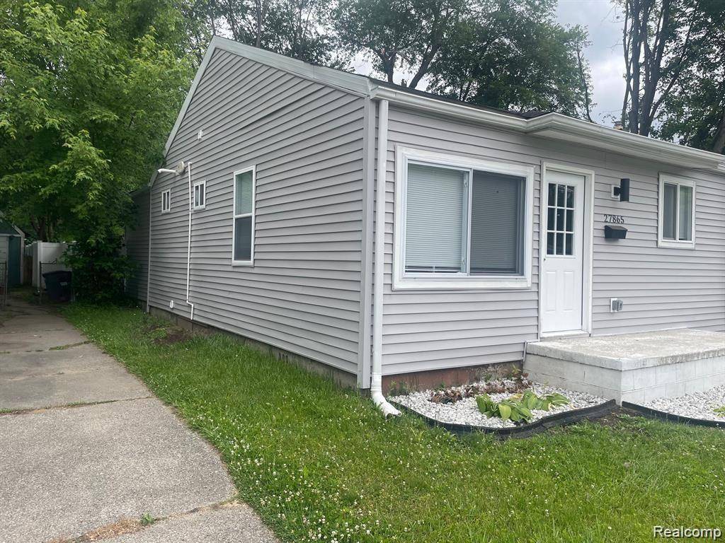 27865 BRETTONWOODS Street, Madison Heights, MI 48071