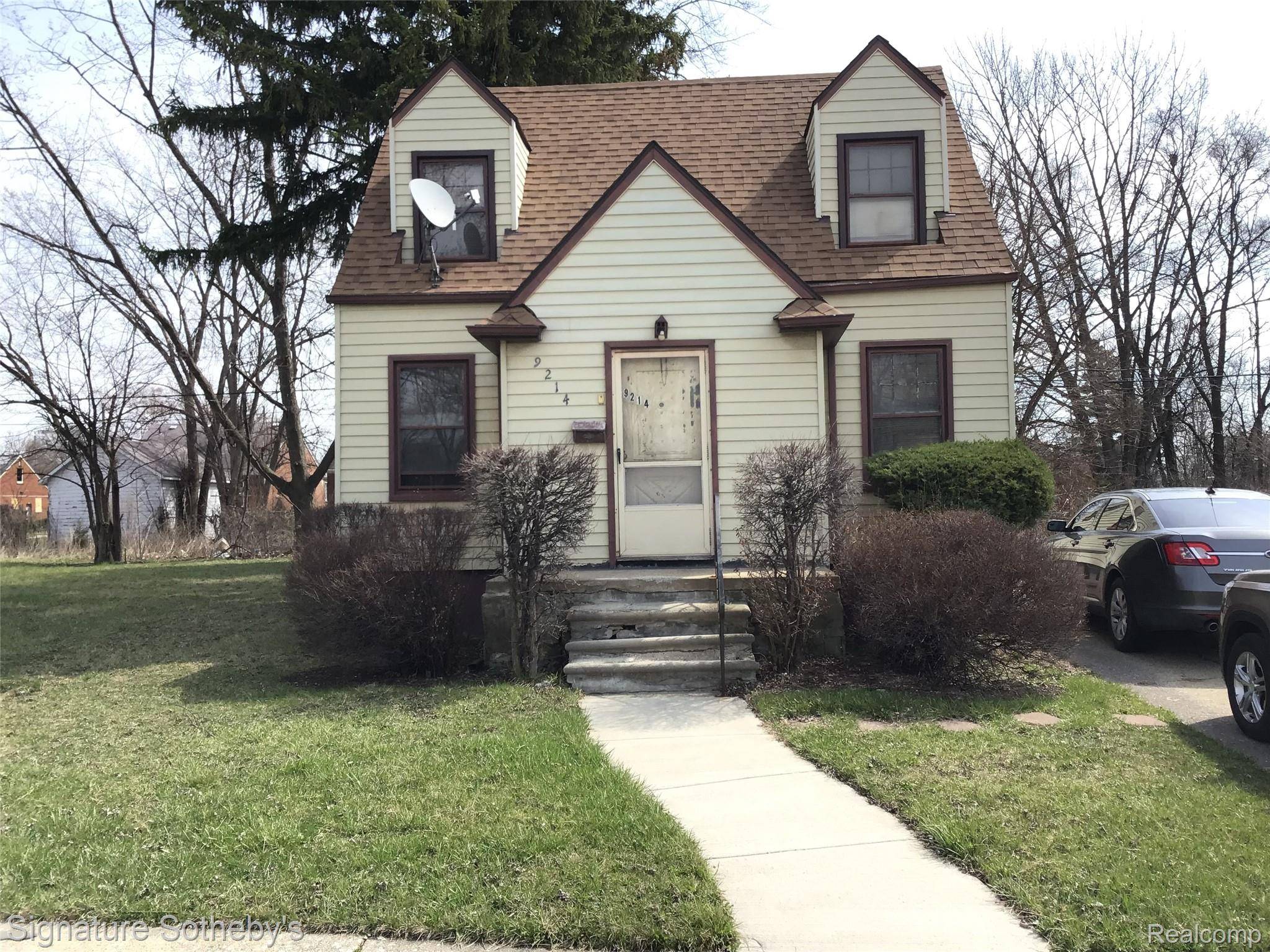 9214 HAYES ST, Detroit, MI 48213