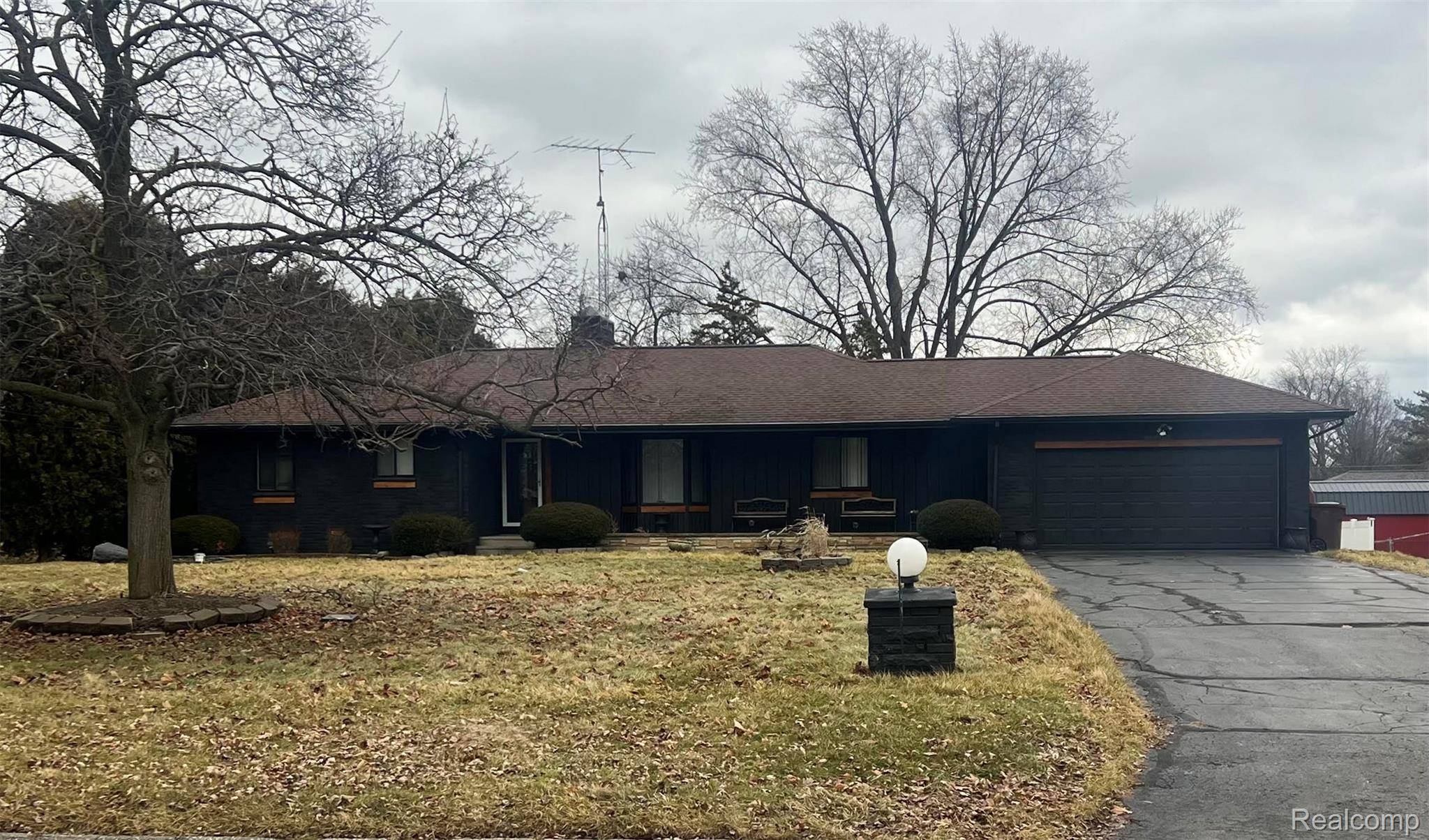 3021 Keith DR, Flint Charter Township, MI 48507