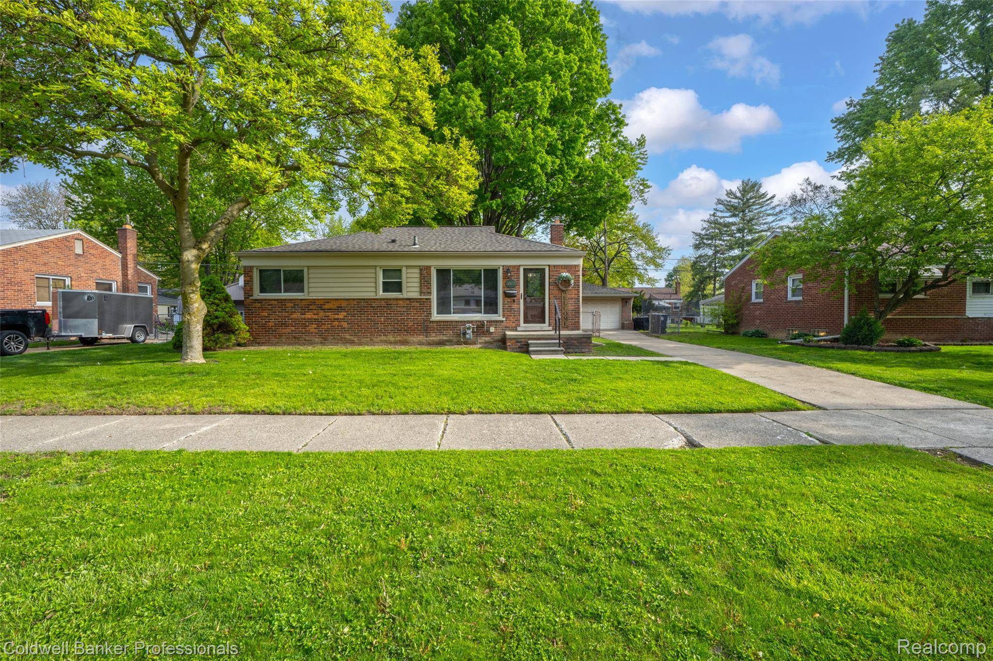 30650 Minton ST, Livonia, MI 48150