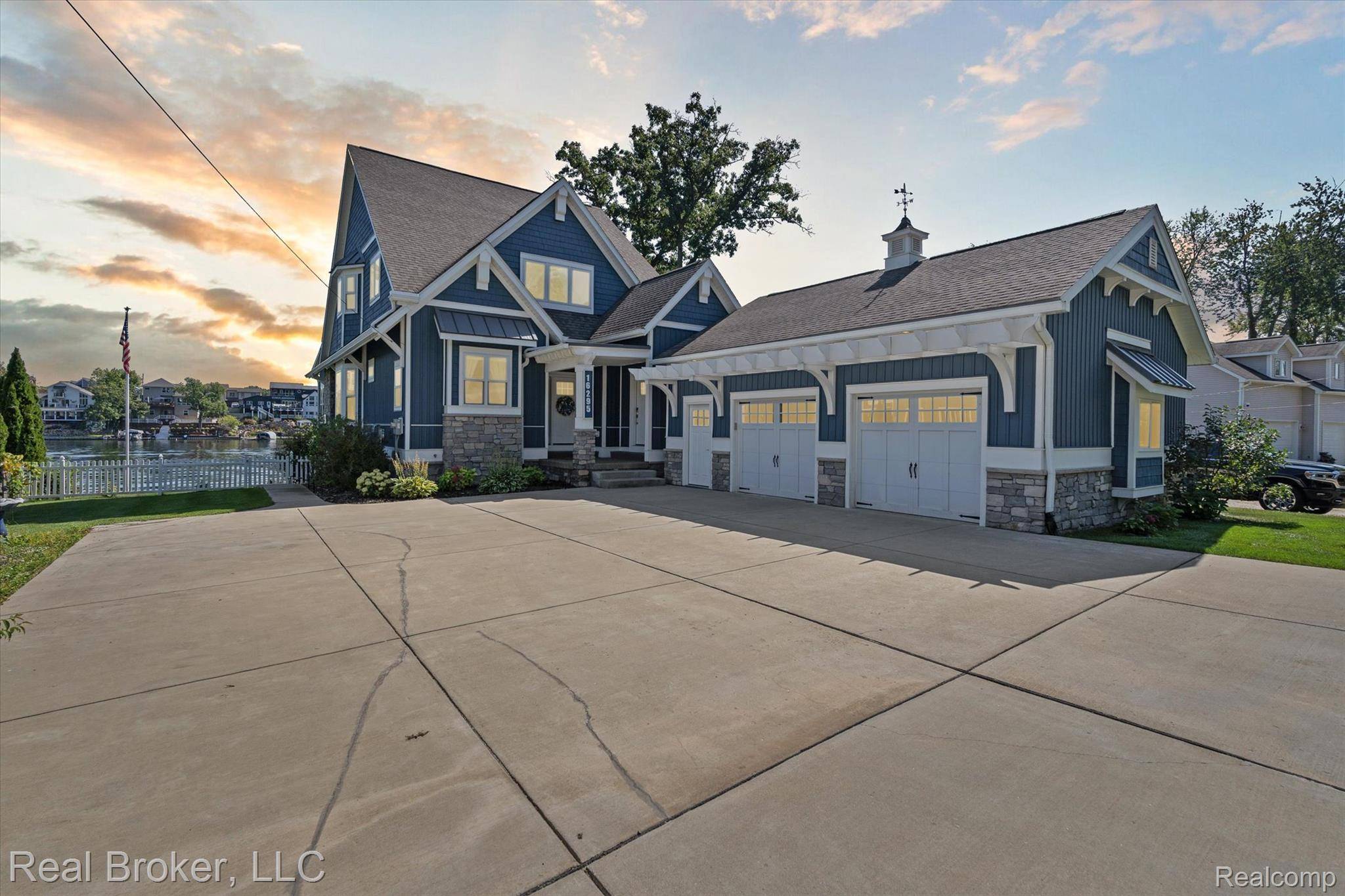 16295 Whitehead DR, Argentine Township, MI 48451
