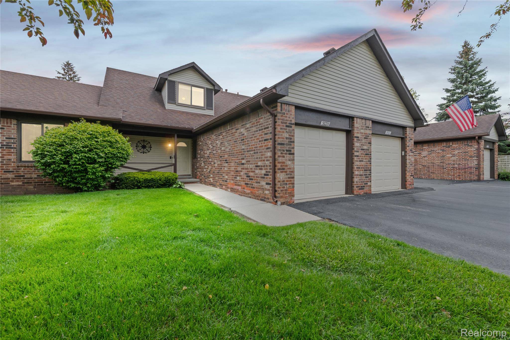 3779 Heritage Pkwy #41, Dearborn, MI 48124