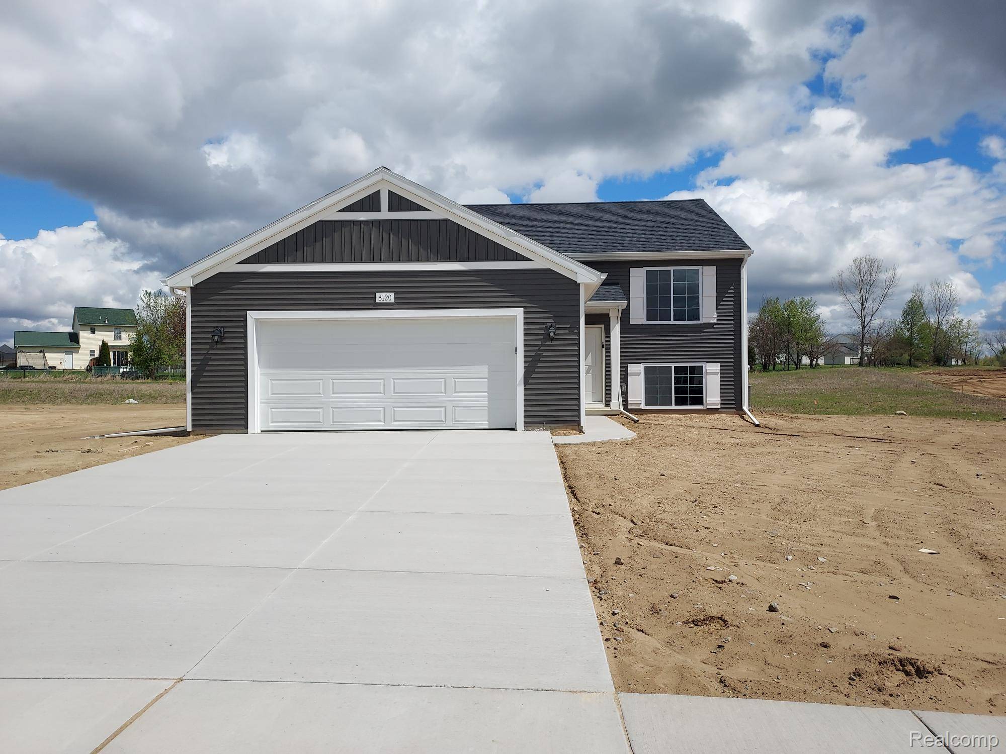8120 Towas LN, Handy Township, MI 48841