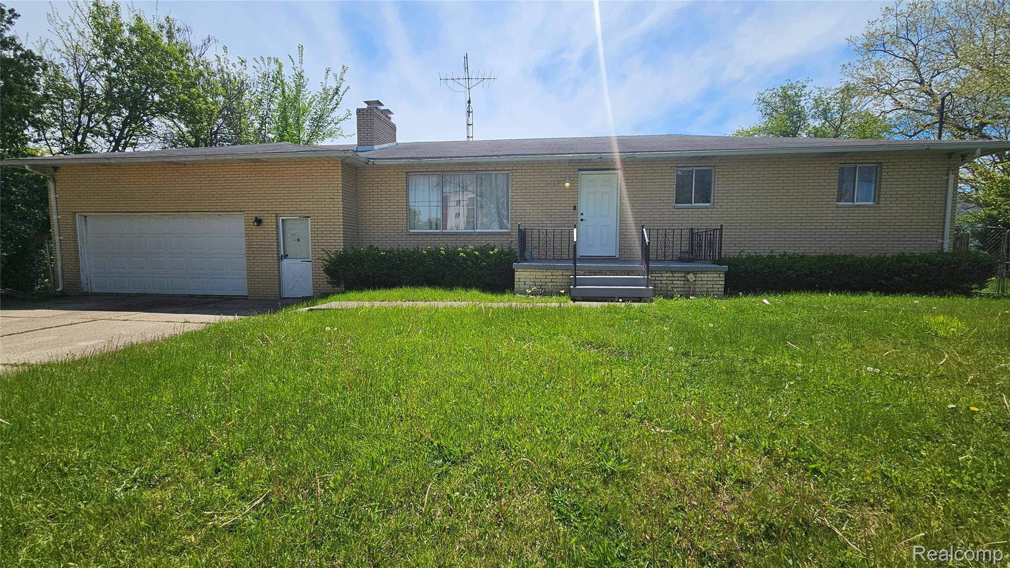 2469 Hatherly AVE, Flint Charter Township, MI 48504