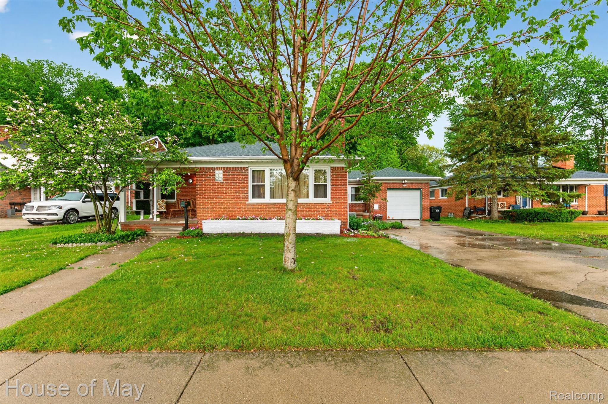 20036 Beech Daly RD, Redford Charter Township, MI 48240