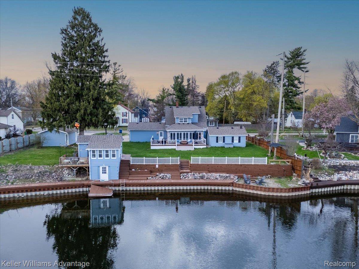 304 Oak ST, Linden, MI 48451