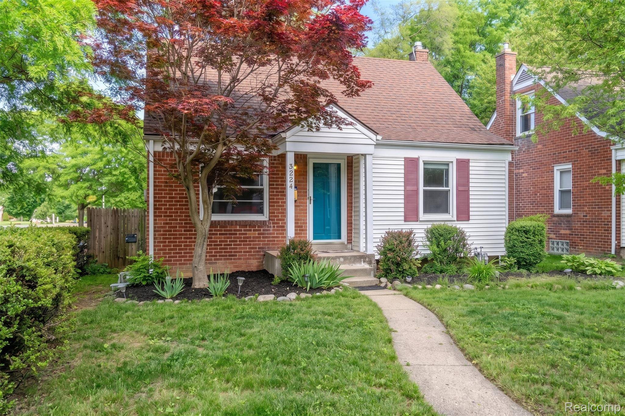 3224 N Altadena AVE, Royal Oak, MI 48073