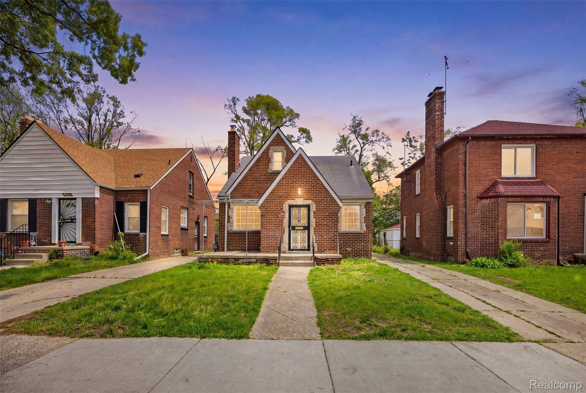 16510 Lesure ST, Detroit, MI 48235